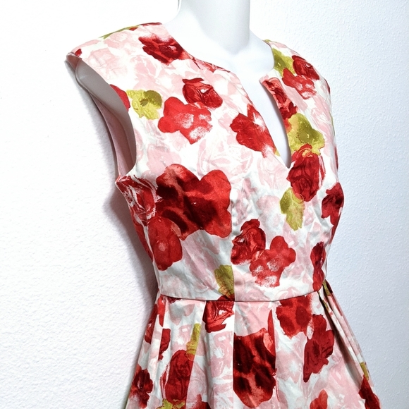 BB DAKOTA Bombshell Pinup Floral Dress 10 - Picture 2 of 7
